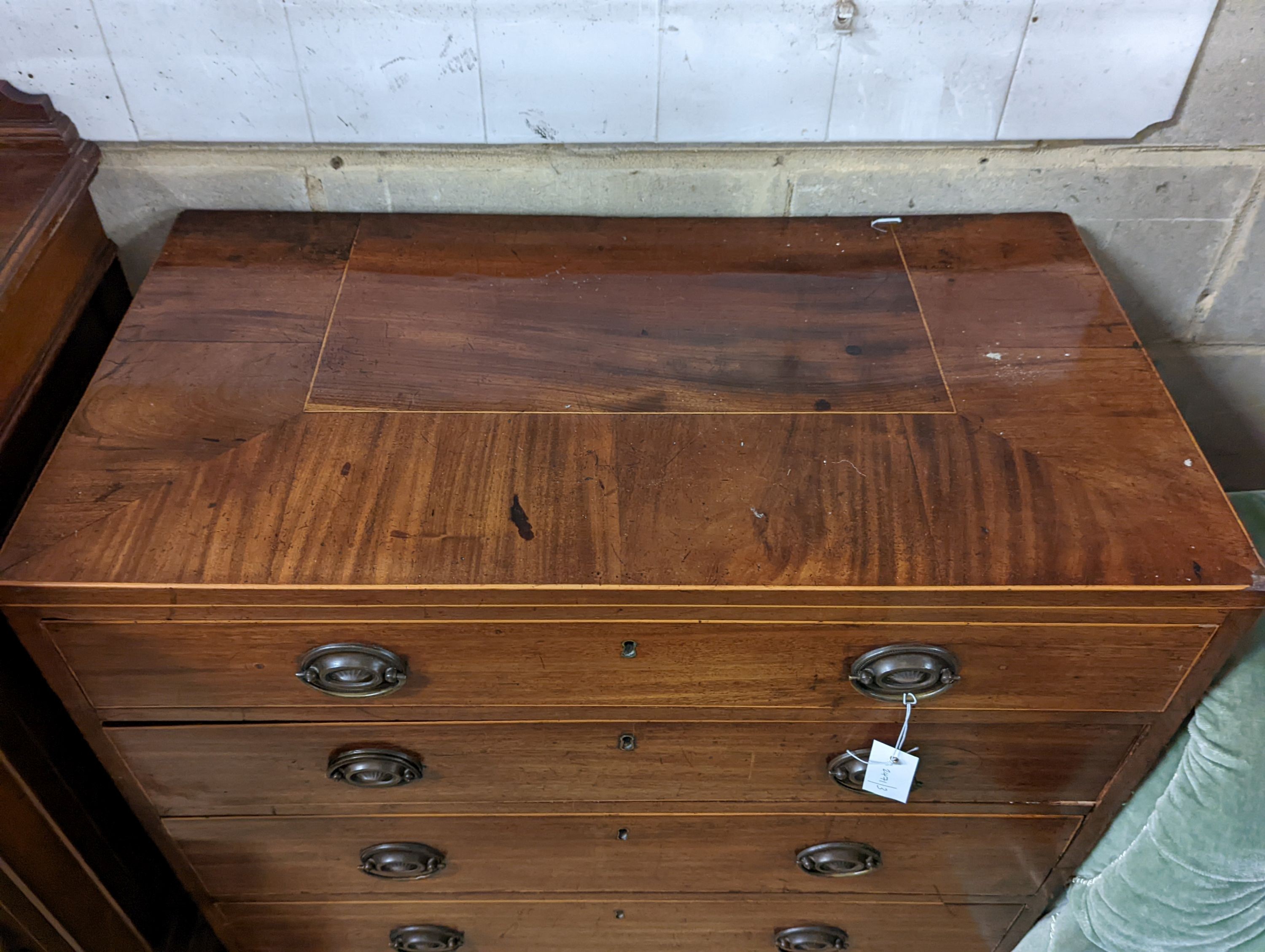 A small George IV mahogany four drawer chest, width 84cm, depth 45cm, height 86cm